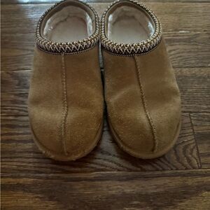 UGG Women's Tan Suede Loafers